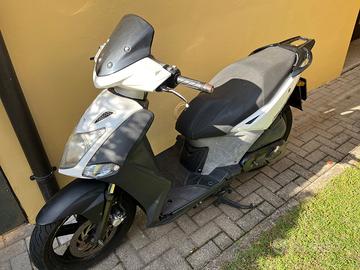 Scooter Kymco 125 quattro tempi