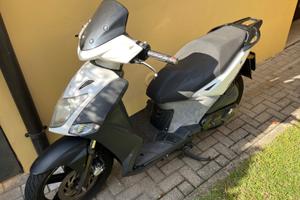 Scooter Kymco 125 quattro tempi