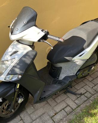 Scooter Kymco 125 quattro tempi