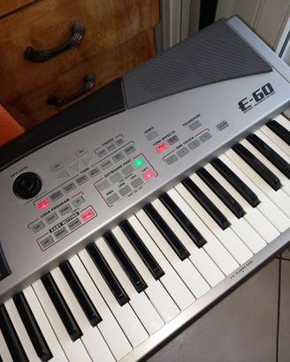 Roland E60 + cusrodua + CF con styles