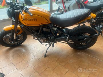 Ducati scrambler 1100 tribute