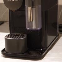 Macchina caffè De Longhi Lattissima