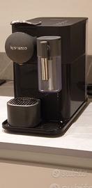 Macchina caffè De Longhi Lattissima
