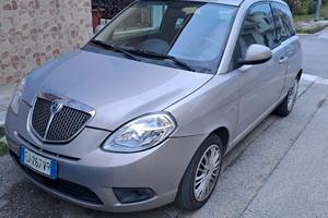 Lancia ypsilon  1.3 multiyet 2011