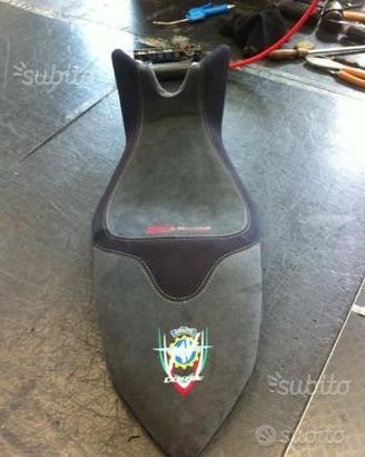 Rivestimento sella cover seat MV BRUTALE 675