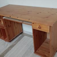 SCRIVANIA IN LEGNO PREGIATO