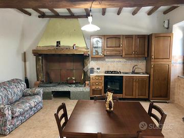 CASA INDIPENDENTE A MONTEFIASCONE