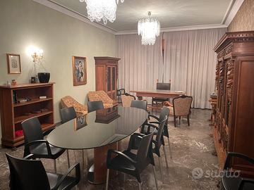 Studio Professionale arredato