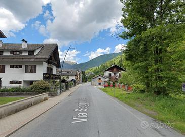 Casa indipendente su tre piani con tavernetta