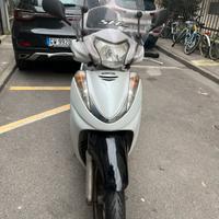 Honda sh 300i