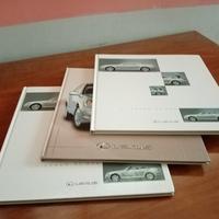 Depliant di Lexus e marchi prestigiosi