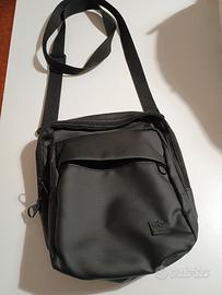 Borsello nero Carpisa