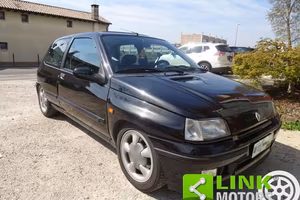 RENAULT Clio 1.8i 16V