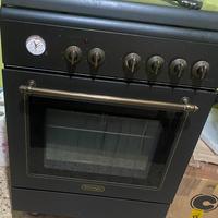 Cucina con forno