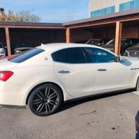 Noleggio auto con conducente