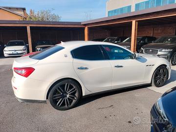 Noleggio auto con conducente