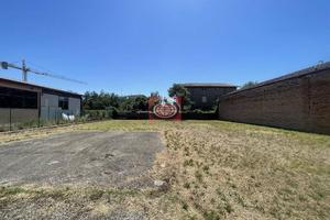 Casa indipendente di 487 m² con più di 5 locali a 