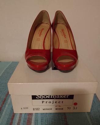 Scarpe rosse in vernice 
