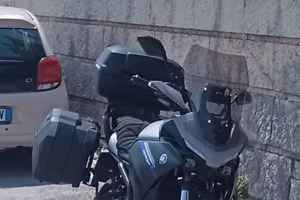 Moto tracer 7