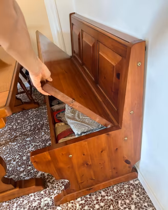 Set tavolo + panca contenitore + sedie in legno