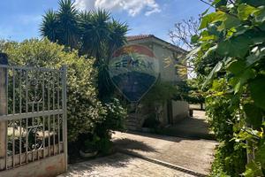 Villa o villino - Chiaramonte Gulfi