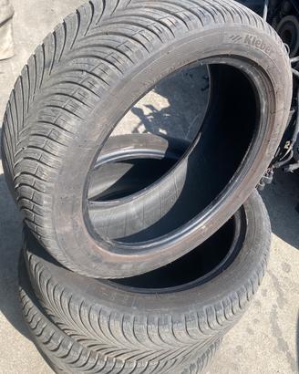 Treno di pneumatici 205/50 R17