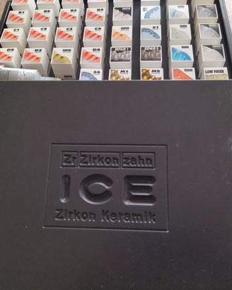 Materiale odontotecnico