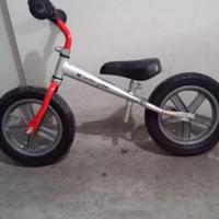 Bicicletta senza pedali