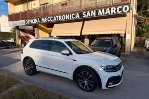 Volkswagen Tiguan 2.0 tdi R-Line 4motion 190cv #UN
