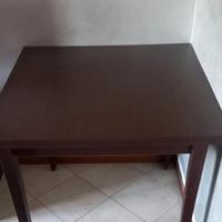Tavolo da cucina quadrato allungabile