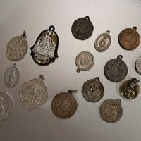 ANTICO GRUPPO MEDAGLIE SACRE