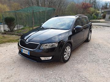 SKODA Octavia vagon 2.0 TDI DSG 150cv