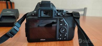 Nikon D3500 + 18-105 VR + extra battery pack