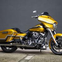 Harley-Davidson FLHXS Street Glide 114 Special - 2