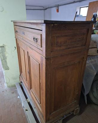 Antica Madia del 1900 in legno di castagno