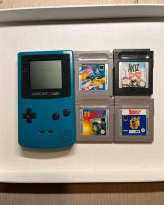 Gameboy color con 4 giochi