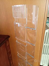 Colonna porta CD in plexiglass trasparente