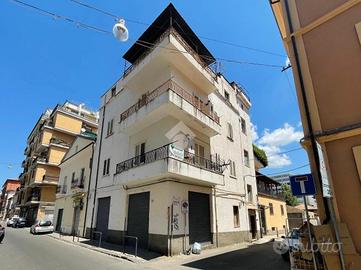 3 LOCALI A COSENZA