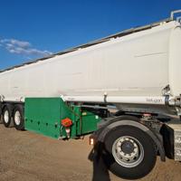 Semirimorchio cisterna carburanti
