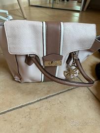 Borsa Guess spaziosa grande