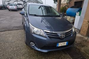 Toyota Avensis 2.0 D-4D Wagon Lounge