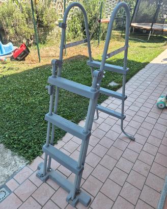 scaletta Piscina Bestway