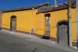 Casa singola con spazio esterno