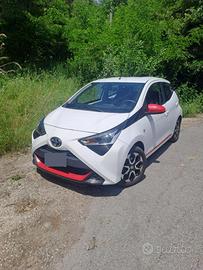 Toyota Aygo 1.0  vvt-i (72 CV) 5P x-fun