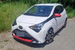 Toyota Aygo 1.0  vvt-i (72 CV) 5P x-fun