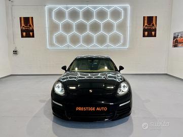 Porsche Panamera 3.0 Diesel 300CV - Full Optional