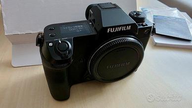 Fujifilm GFX50s II Pari al Nuovo - 3500 Scatti