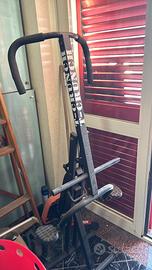 Bicicletta e attrezzo che vibra