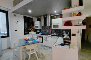 Trilocale ristrutturato a 2 passi da Via Fardella