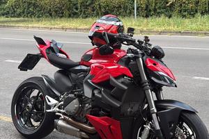 Ducati Streetfighter v2 2022